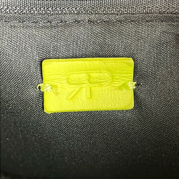PARFOIS TEXTURED CROSSBODY BAG CHARTREUSE COWHIDE LEATHER HAIR MADE IN PORTUGAL - Picture 5 of 17